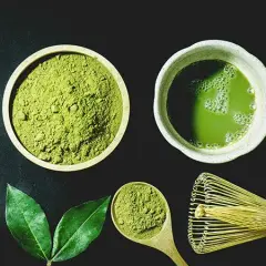Matcha czy zielona herbata – która jest zdrowsza i lepsza dla Ciebie?