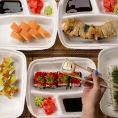 Jak trzymać pałeczki sushi - proste kroki dla początkujących