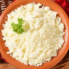 Bryndza jak smakuje? Odkryj jej wyjątkowy smak i aromat