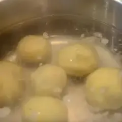 Jak gotować pyzy mrożone, aby były idealnie miękkie i smaczne