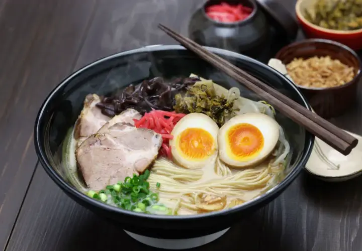 Gdzie kupić makaron ramen? Poznaj najlepsze miejsca i oferty
