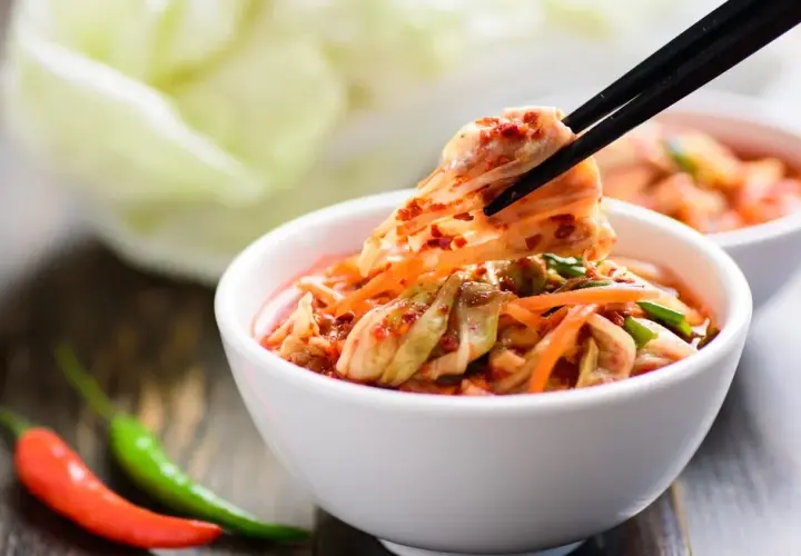 Kimchi: Kalorie, Wartości Odżywcze i Wpływ na Odchudzanie