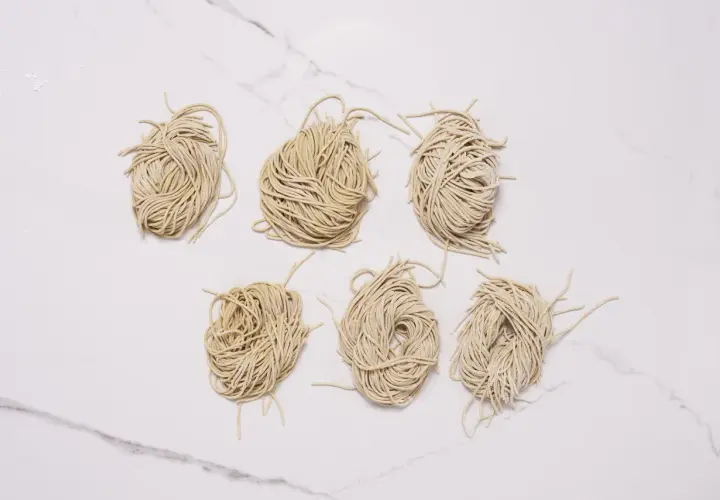 Jak zrobić makaron ramen w prosty sposób – uniknij typowych błędów