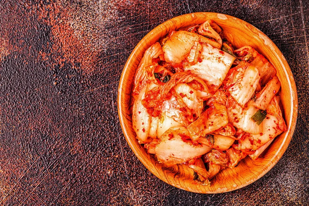 Jak się robi kimchi - prosty przepis na domowe kimchi, które zachwyci