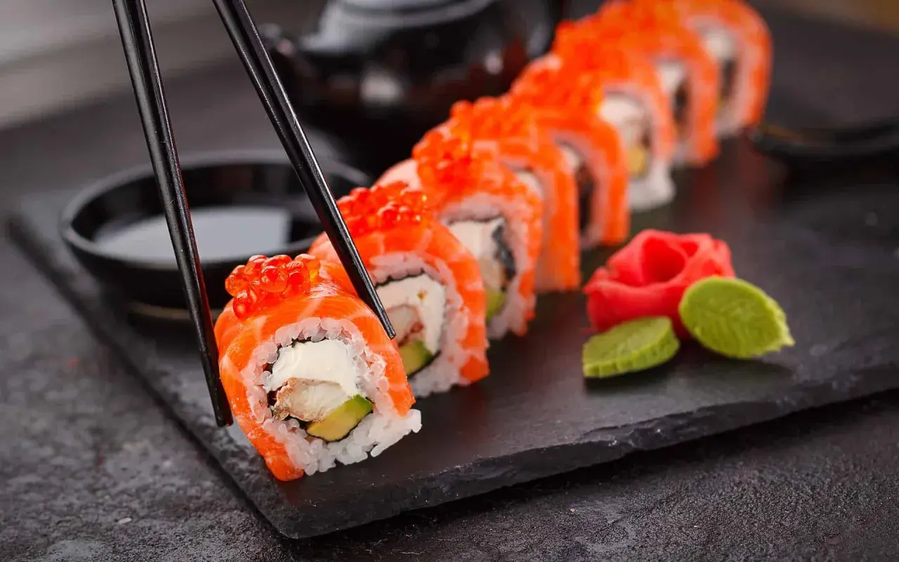 Czy sushi jest dietetyczne? Odkryj prawdę o kaloriach i składnikach