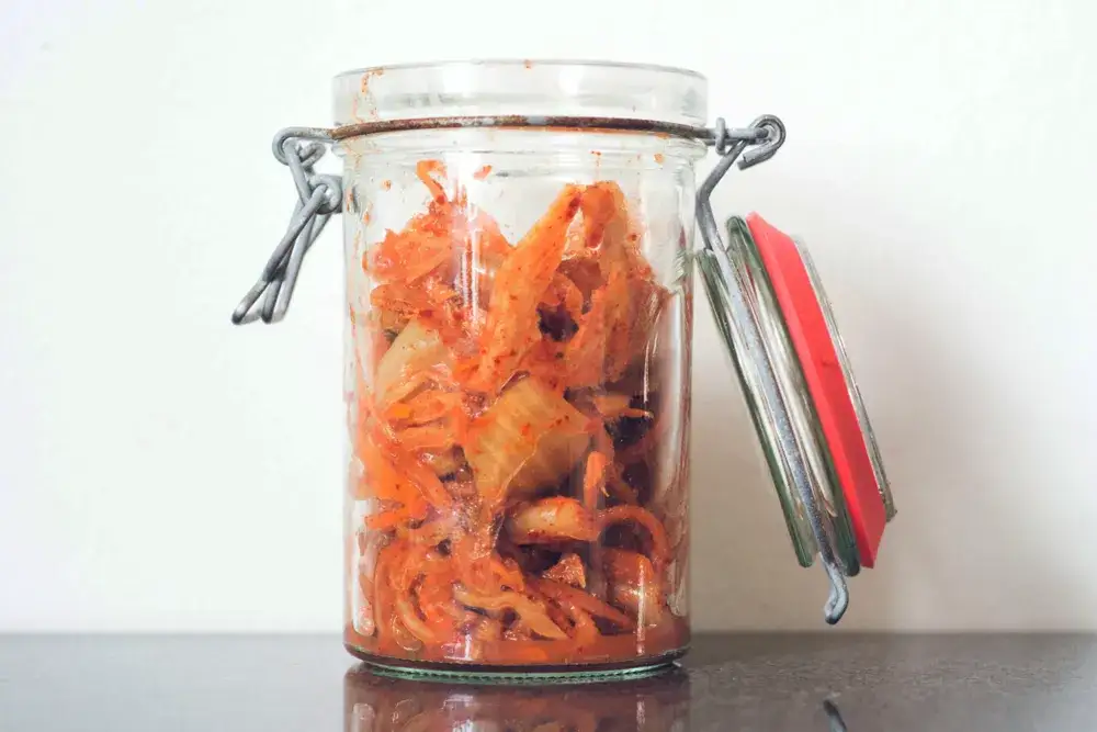 Zdjęcie Jak długo można przechowywać kimchi, aby uniknąć zepsucia?