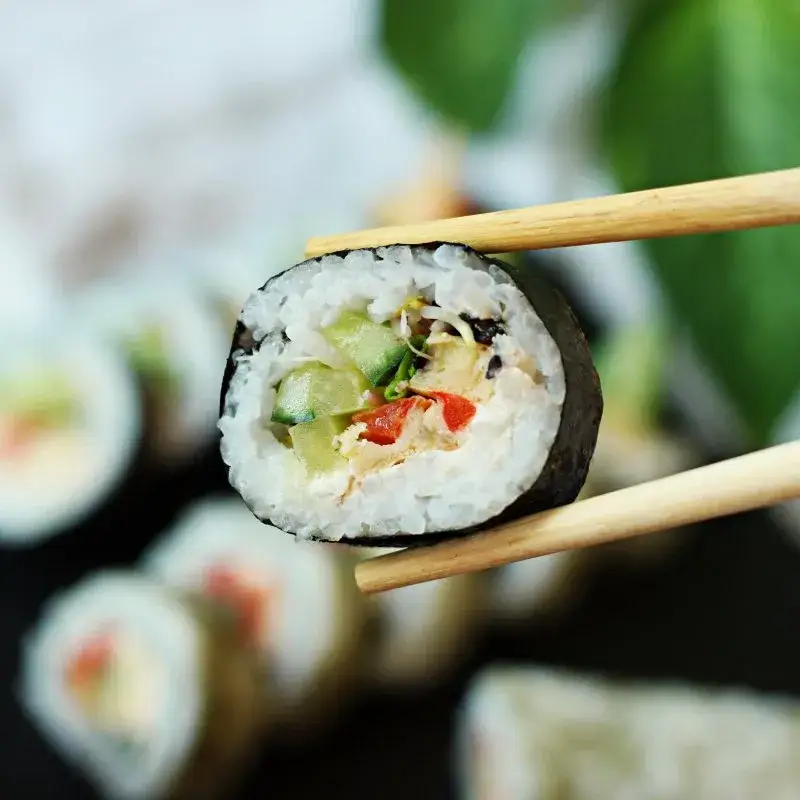 Zdjęcie Ile ryżu na rolkę sushi? Oto ile naprawdę potrzebujesz!