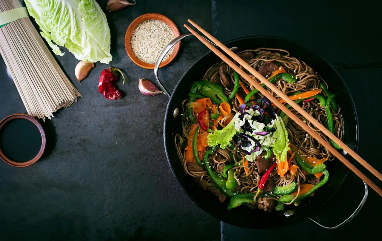Zdjęcie Ramen – jaka to kuchnia? Poznaj historię i tajemnice tego dania