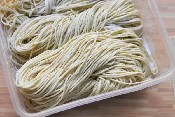 Zdjęcie Jak zrobić makaron ramen w prosty sposób – uniknij typowych błędów