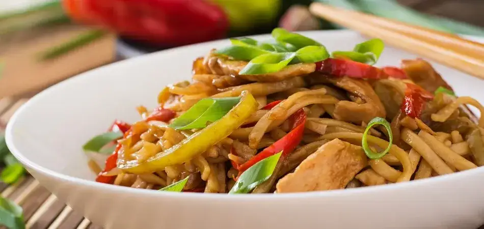 Zdjęcie Jakie orzechy do pad thai? Odkryj najlepsze alternatywy dla orzechów ziemnych